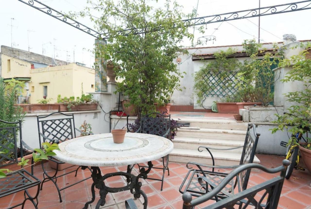 Terrazza Duomo Renaissance - Via Carbonara 20 Apartment Naples Exterior photo